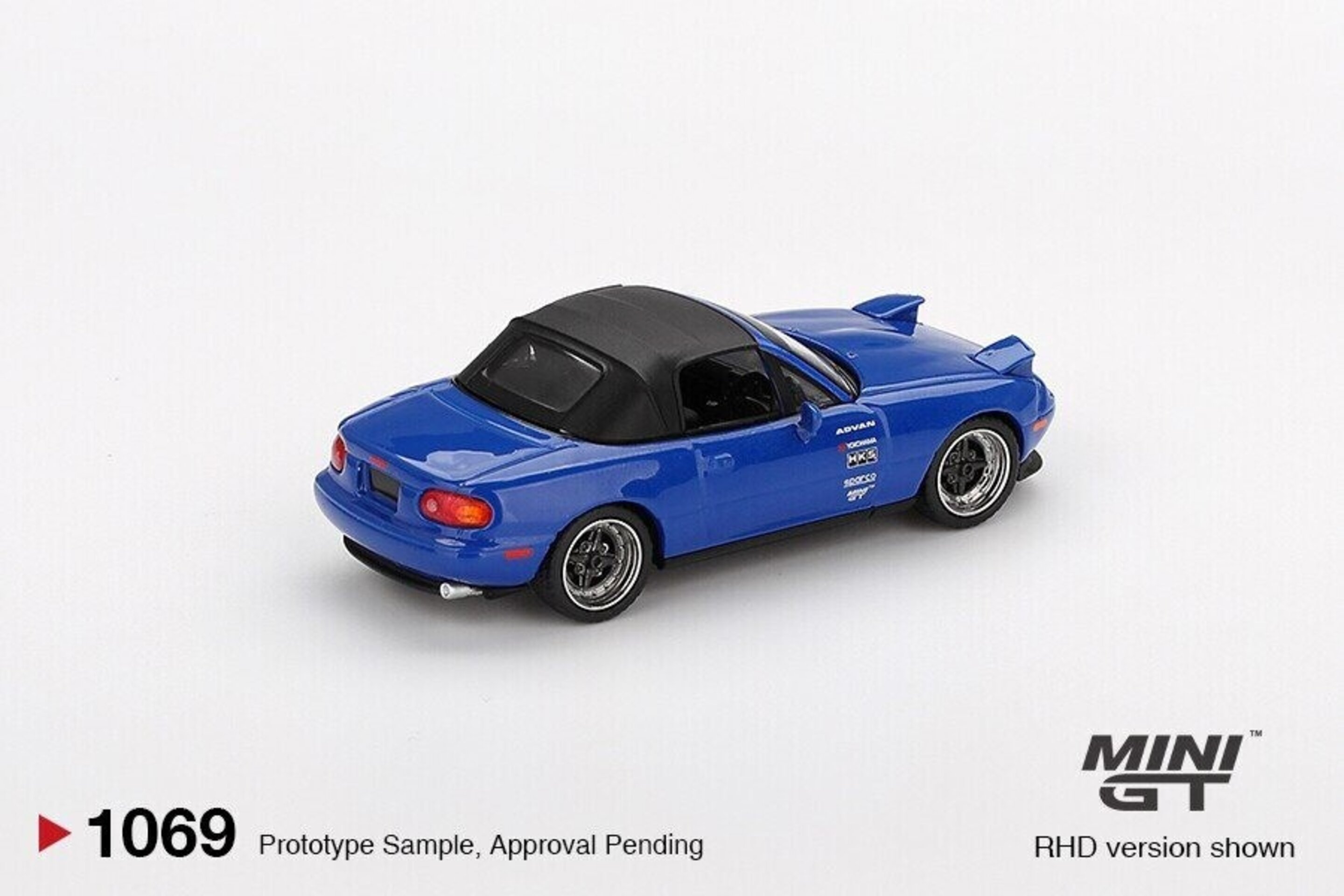 MGT01069-L 1:64 MAZDA MX-5 MIATA TUNED VERSION DARK BLUE 1990 – Mini GT - 2