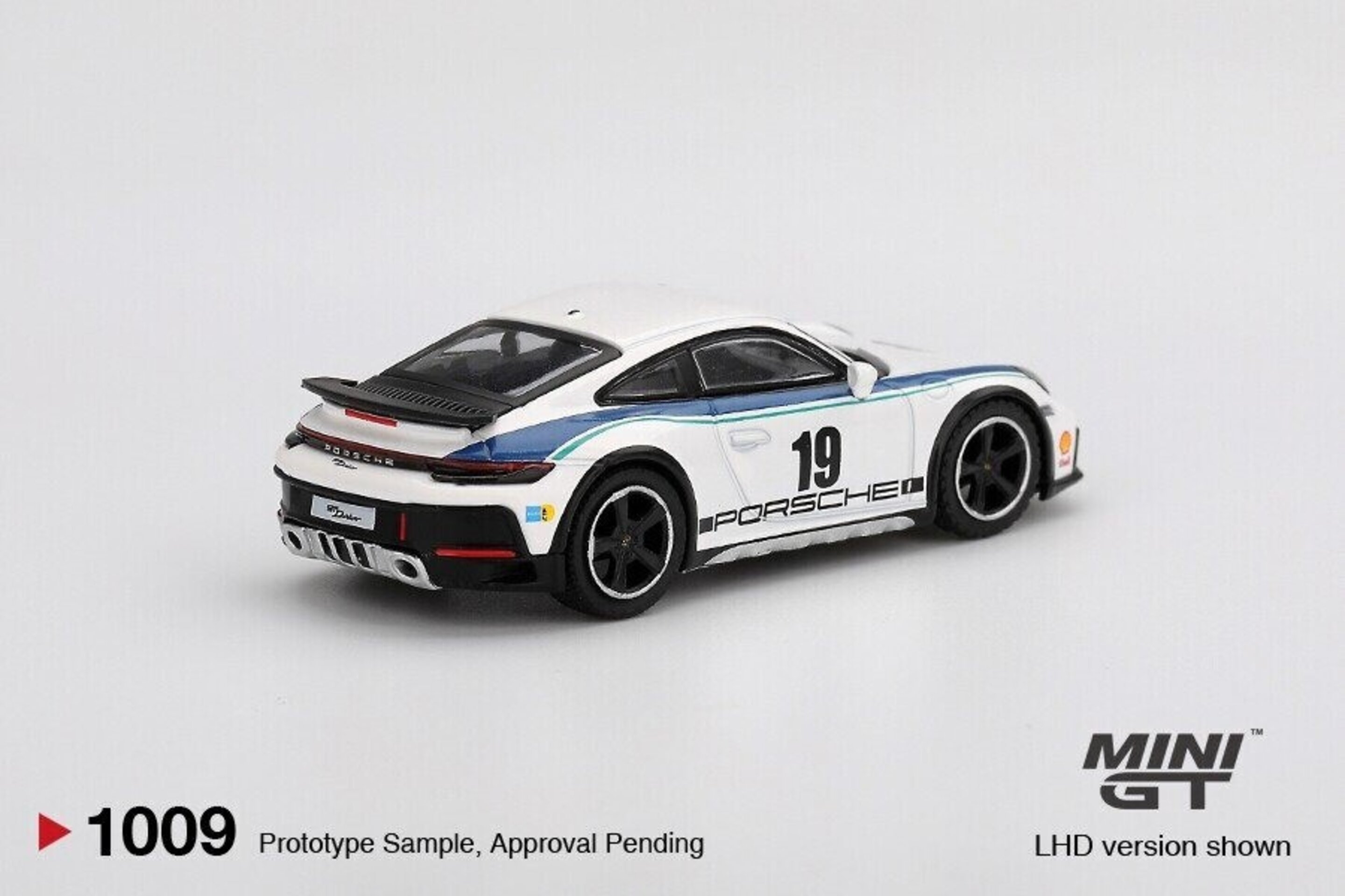 MGT01009-L 1:64 PORSCHE 911 (992) DAKAR RALLYE DESIGN PACKAGE 74 2024 - 3