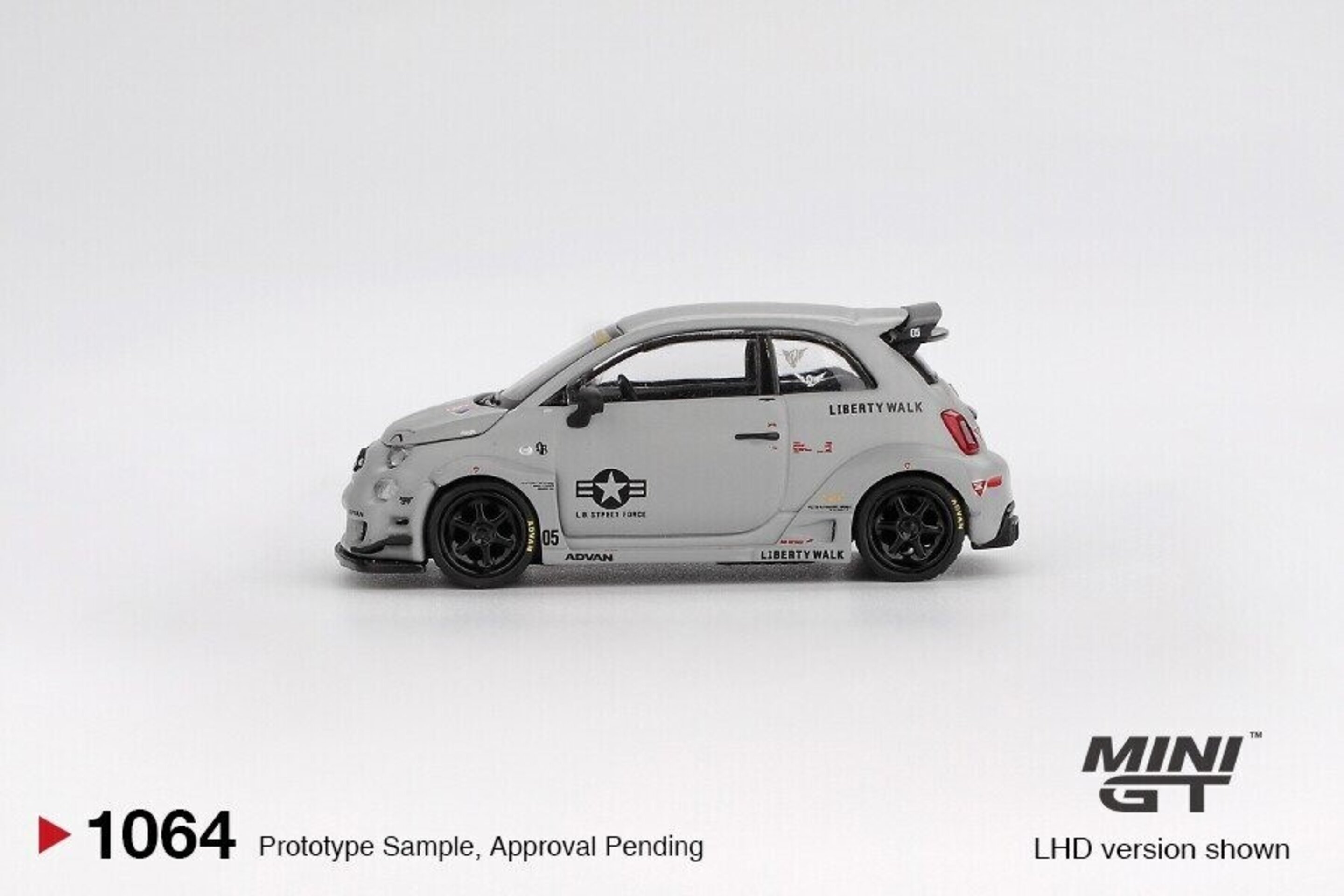 Mini GT 1:64 Fiat Abarth 595 LB-Works x Abas Works Fighters 2024 - 3