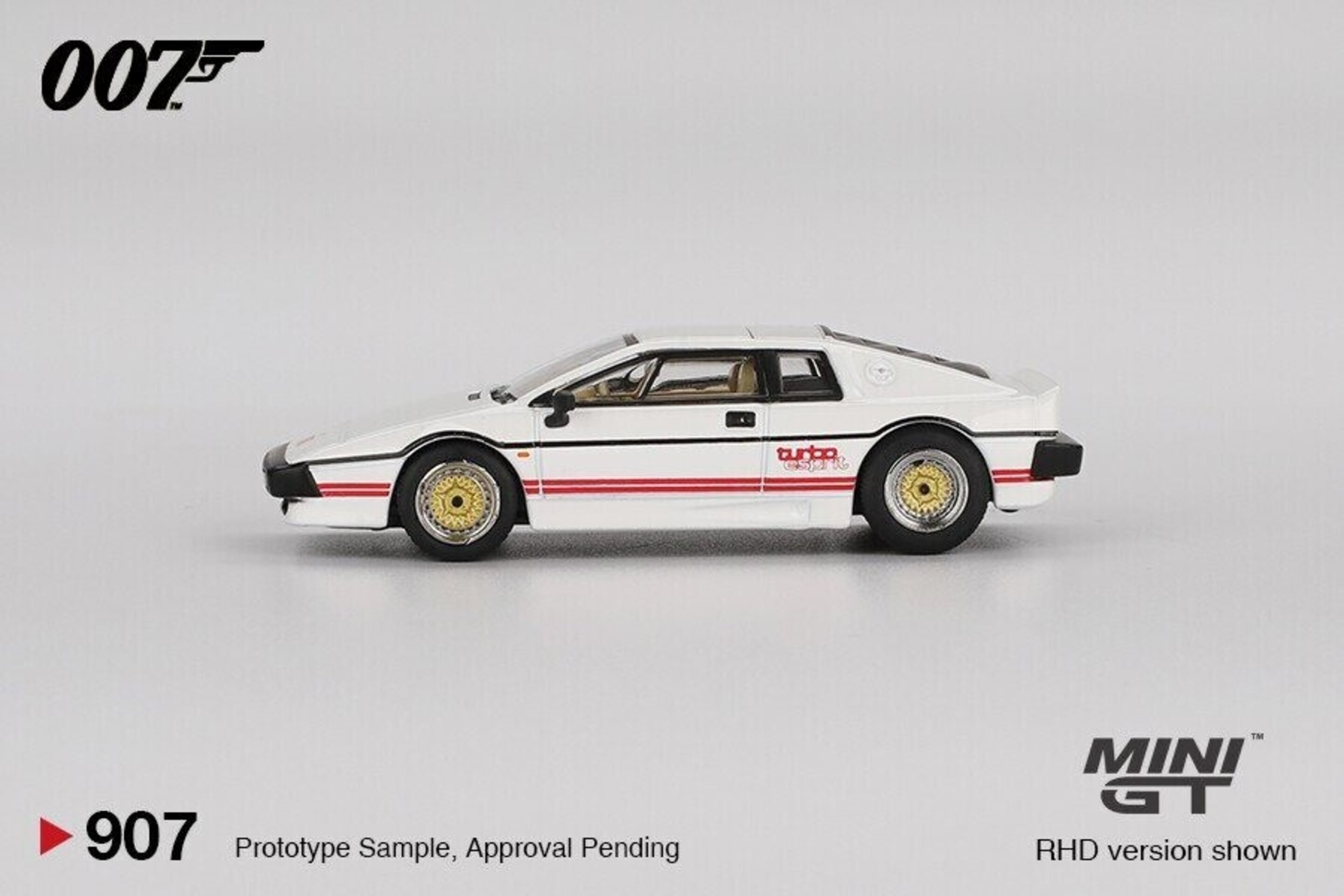 MGT00907-007E Mini GT 1:64 Lotus Esprit Turbo – For Your Eyes Only 1981(English) - 3