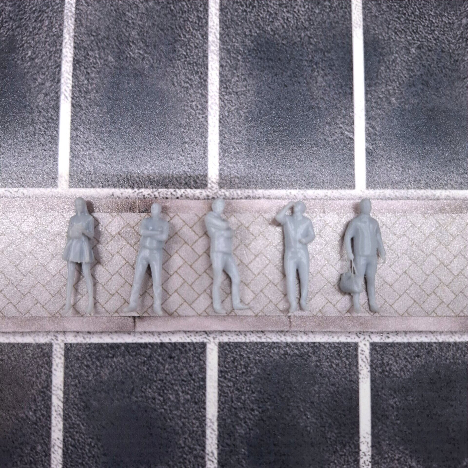 Set de Figuras 1/64 en Resina (5 modelos aleatorios) – MiniRacing64 - 2