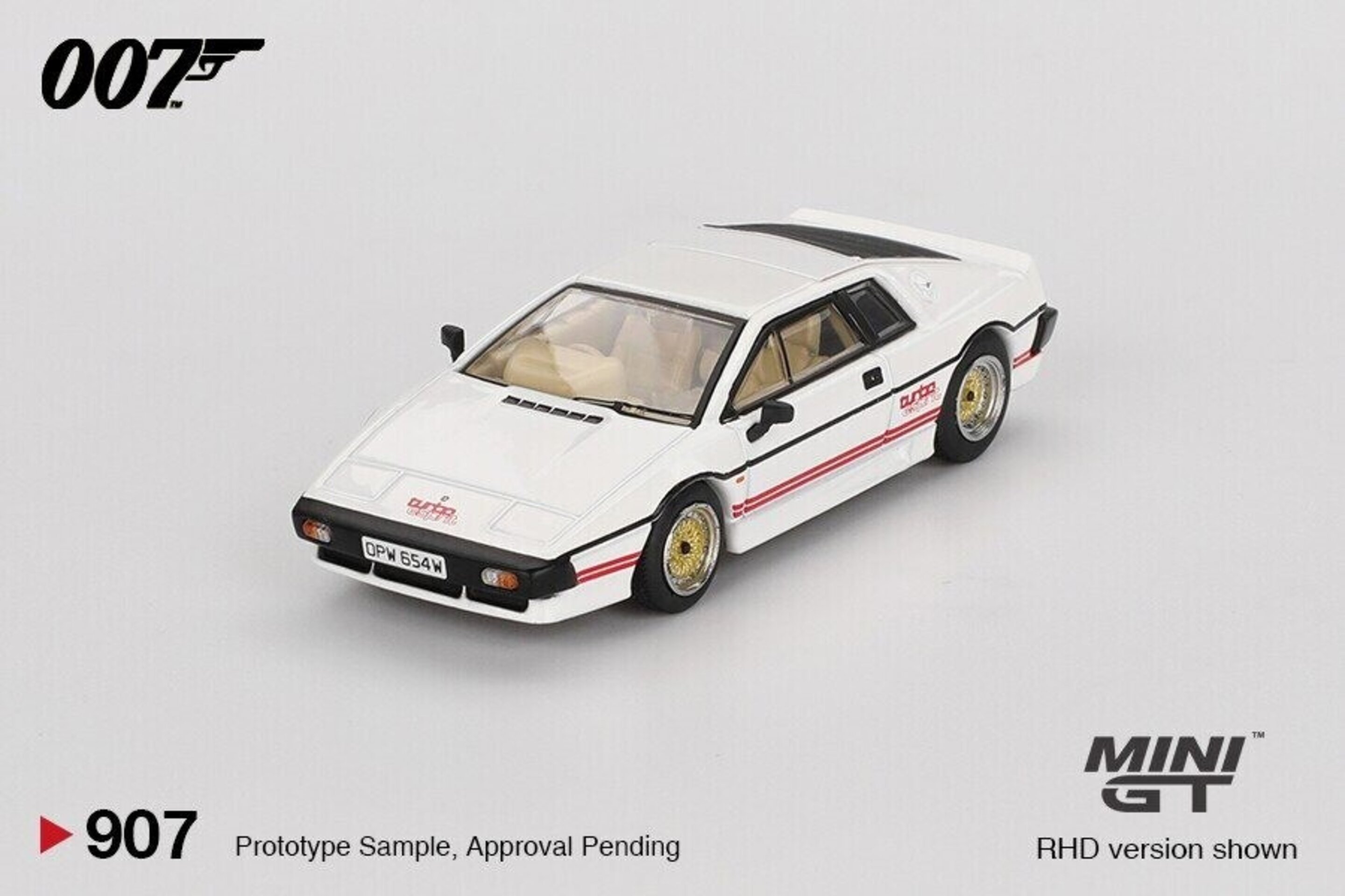MGT00907-007E Mini GT 1:64 Lotus Esprit Turbo – For Your Eyes Only 1981(English) - 2