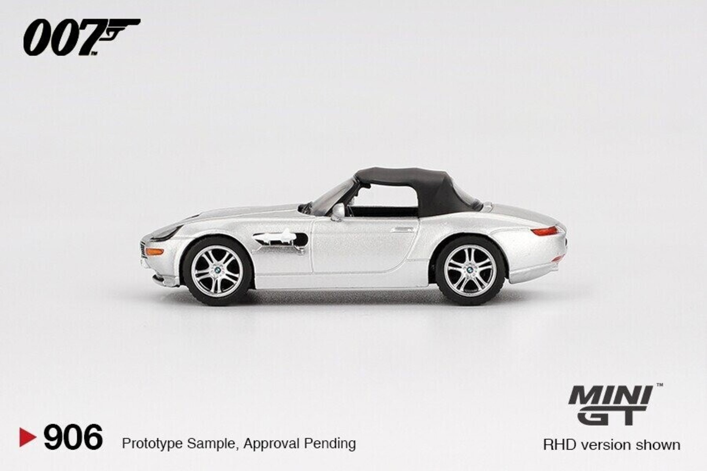 MGT00906-007 Mini GT 1:64 BMW Z8 – The World Is Not Enough 1999 (English) - 4